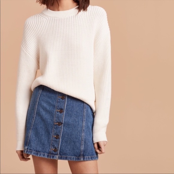 Aritzia Dresses & Skirts - Aritzia Wilfred Free Ahrens Denim Mini Skirt Medium Wash Blue Size 6